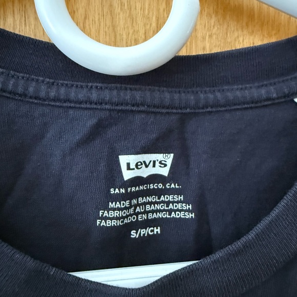 Levi's Dark Blue Floral Graphic Tee - Picture 3 of 5